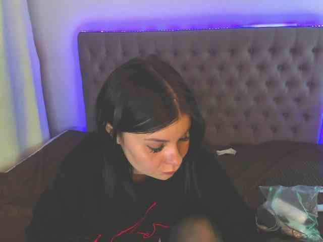 AmandaHope webcam