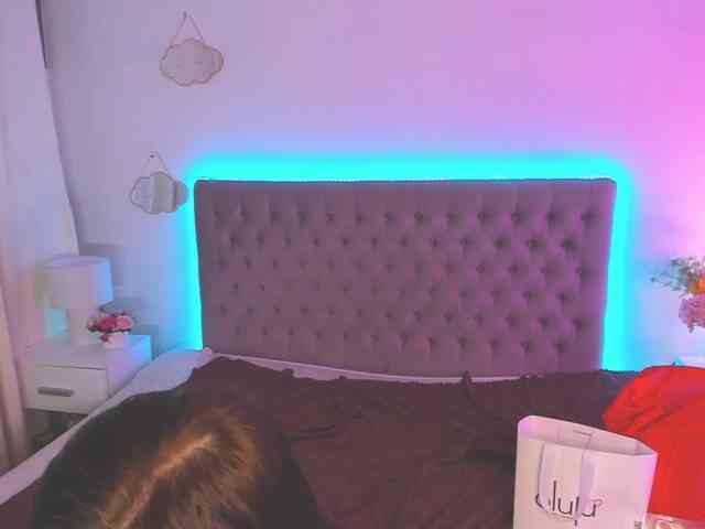 AmandaHope webcam