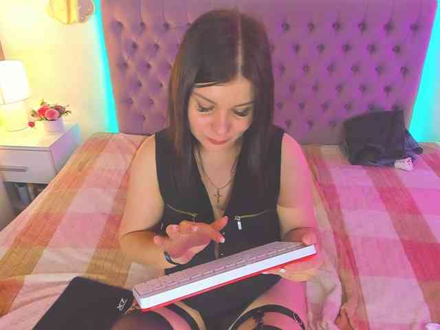 AmandaHope webcam