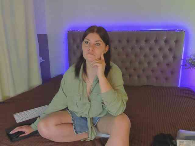 AmandaHope webcam