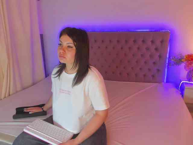 AmandaHope webcam