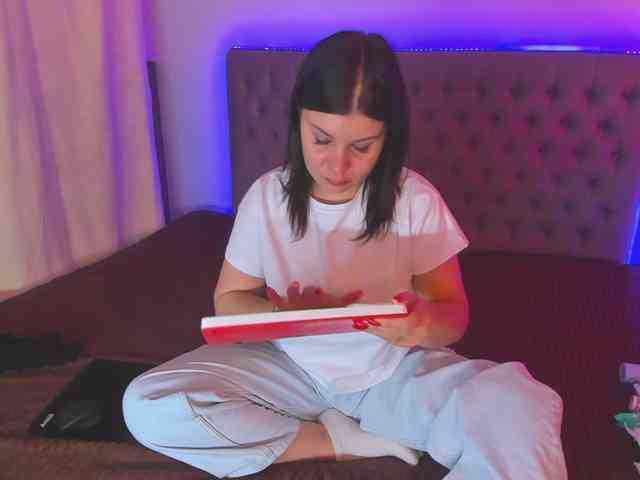 AmandaHope webcam