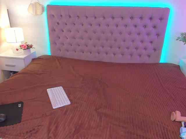 AmandaHope webcam
