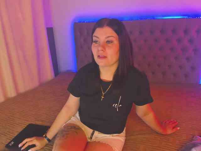 AmandaHope webcam