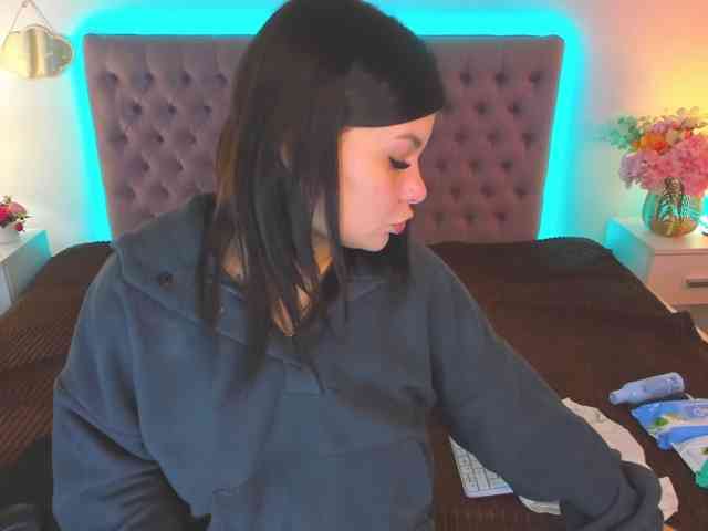 AmandaHope webcam