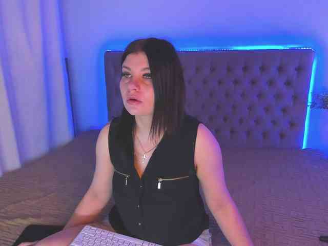 AmandaHope webcam
