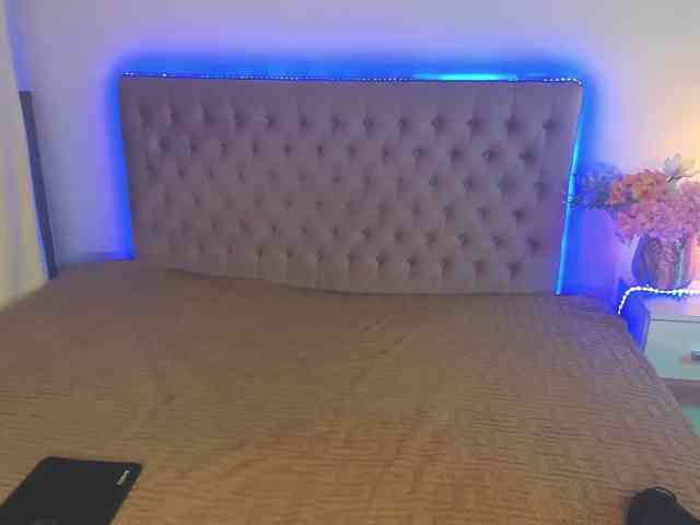 AmandaHope webcam