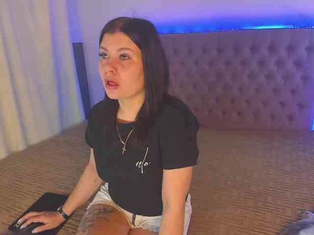 AmandaHope webcam