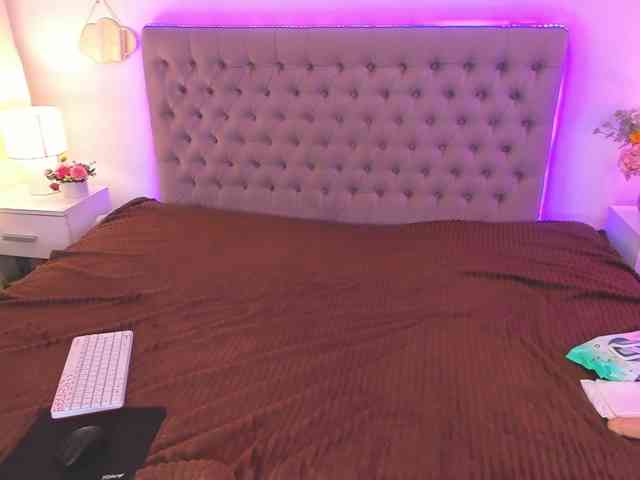 AmandaHope webcam