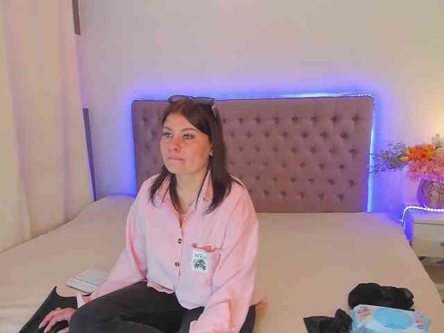 AmandaHope webcam
