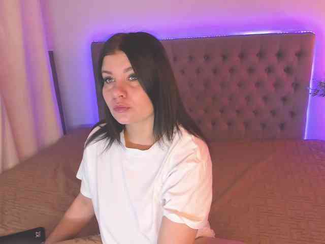 AmandaHope webcam