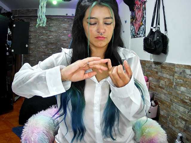 AngelaQueen