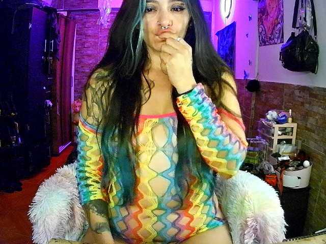 AngelaQueen live cam preview