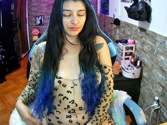 AngelaQueen