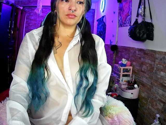 AngelaQueen