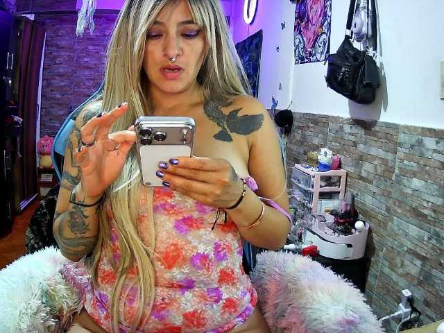 AngelaQueen