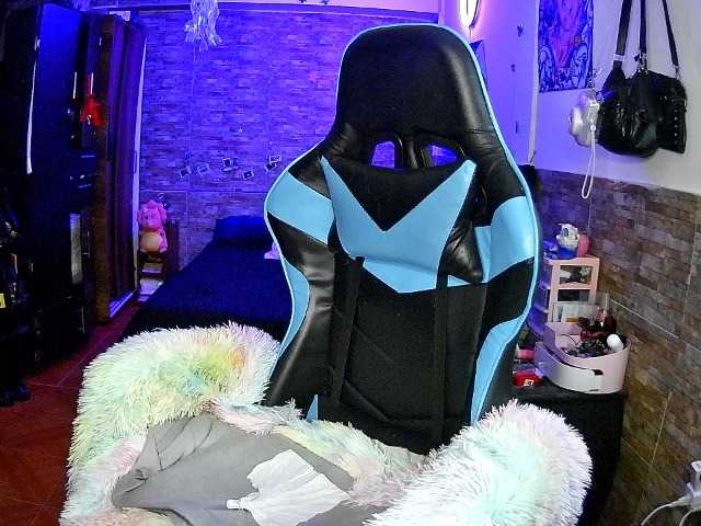AngelaQueen