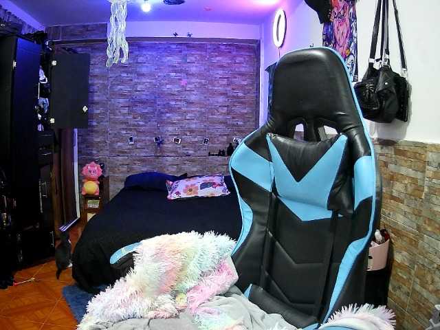 AngelaQueen live webcam show