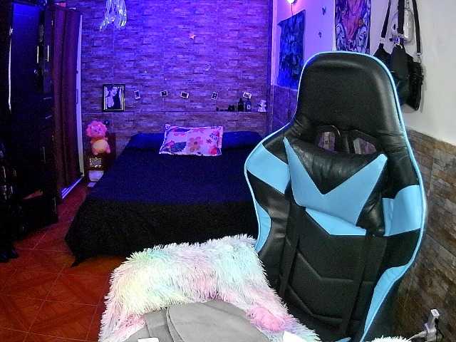 AngelaQueen