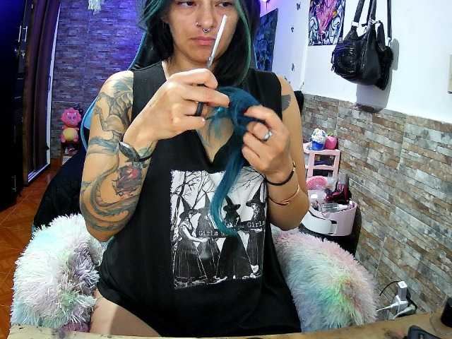 AngelaQueen live cam on BongaCams