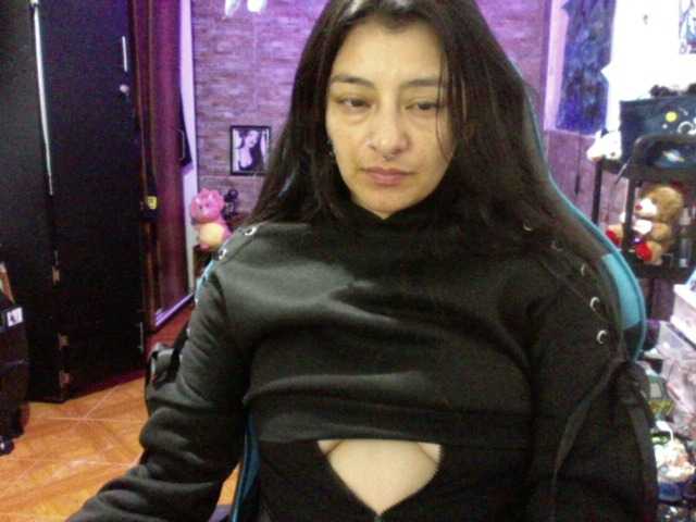 AngelaQueen