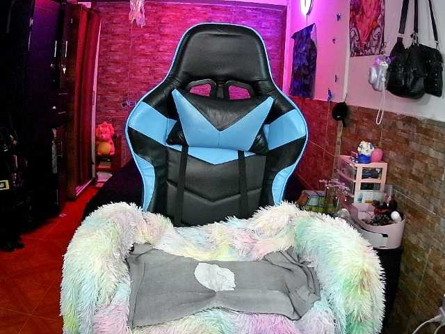 AngelaQueen