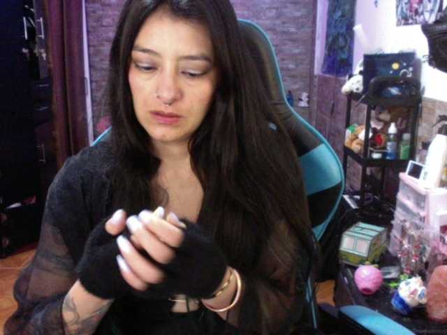AngelaQueen live cam on BongaCams