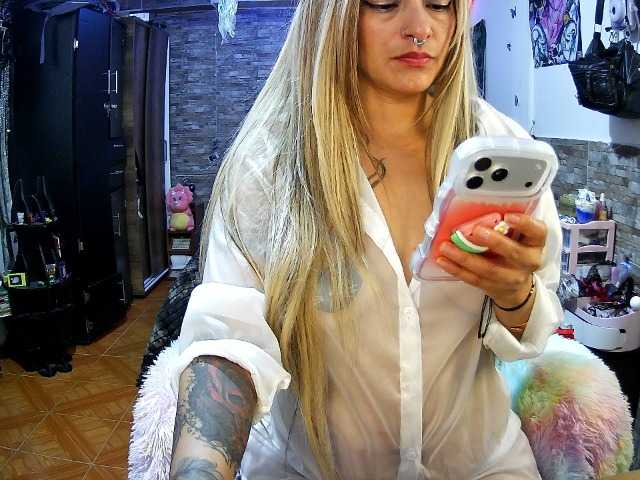 AngelaQueen