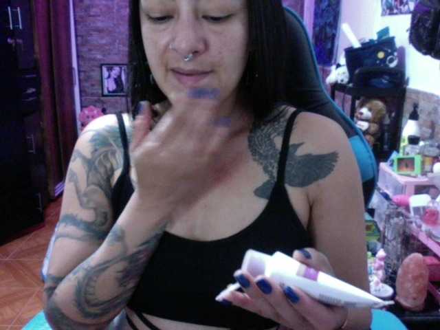 AngelaQueen
