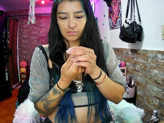 AngelaQueen live cam on BongaCams