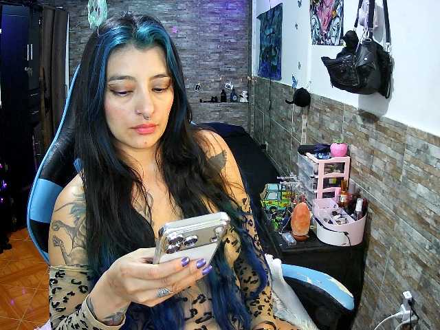 AngelaQueen