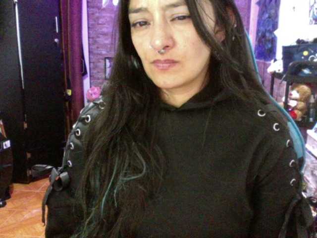 AngelaQueen