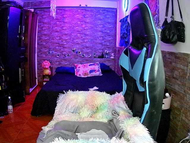 AngelaQueen live cam preview