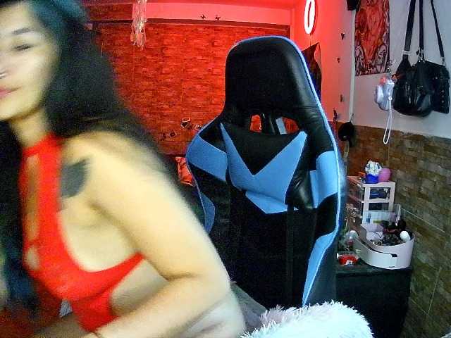 AngelaQueen live cam on BongaCams