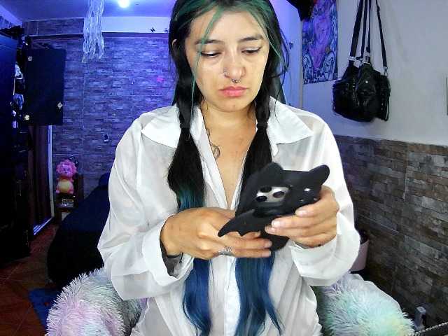 AngelaQueen live webcam show