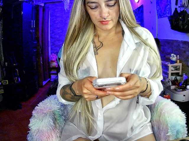 AngelaQueen