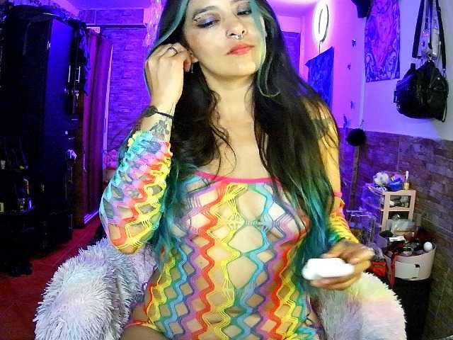 AngelaQueen