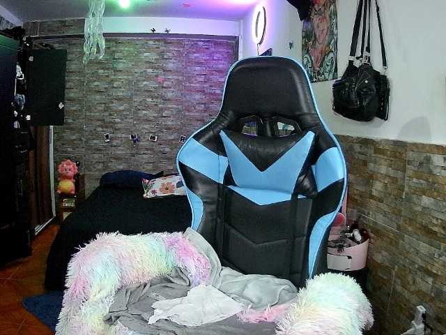 AngelaQueen live webcam show