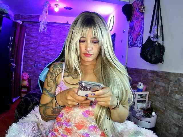 AngelaQueen