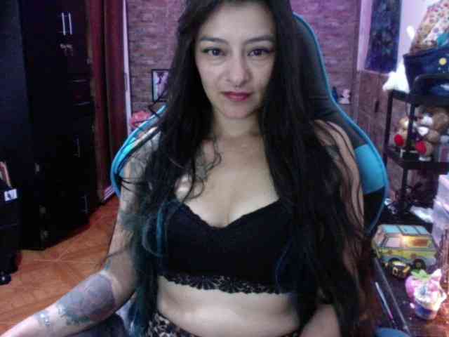 AngelaQueen webcam
