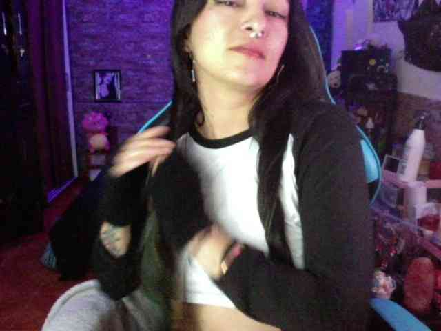AngelaQueen webcam