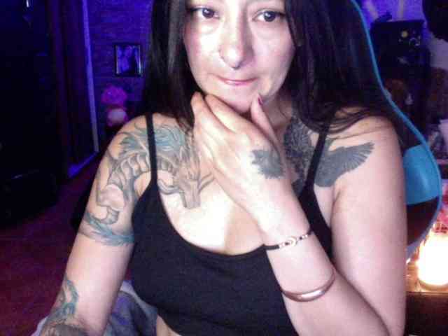 AngelaQueen AngelaQueen