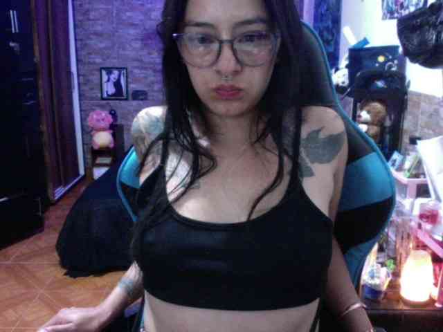 AngelaQueen webcam