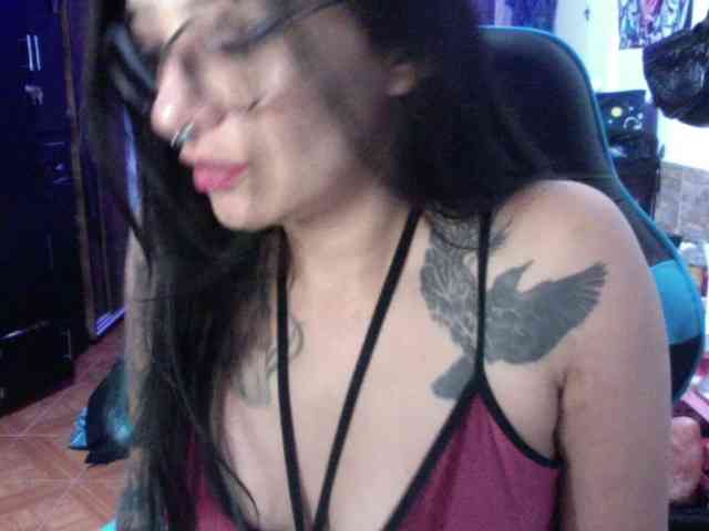 AngelaQueen webcam