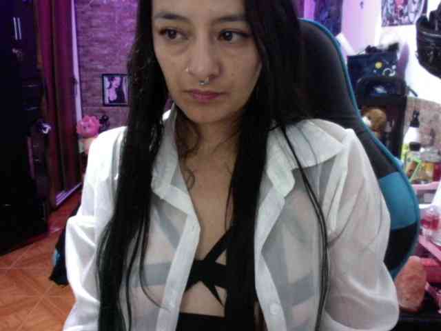 AngelaQueen webcam