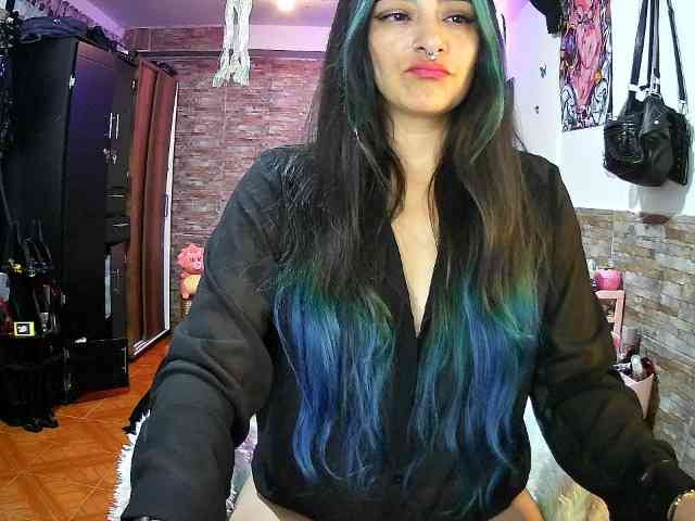 AngelaQueen AngelaQueen