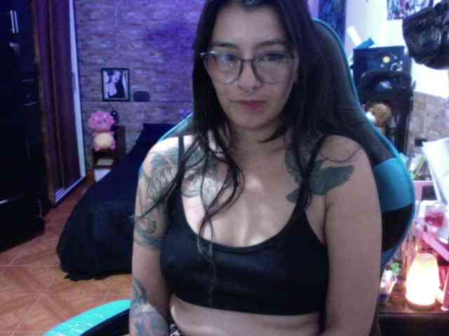 AngelaQueen webcam
