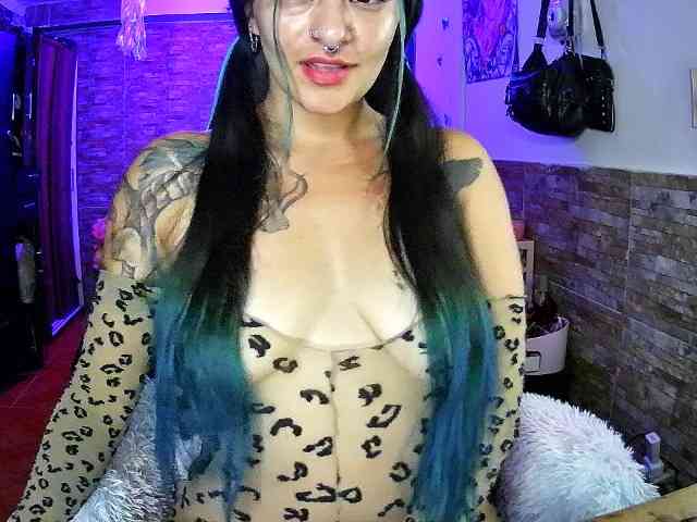 AngelaQueen webcam