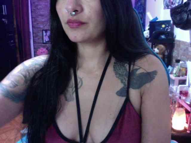 AngelaQueen webcam