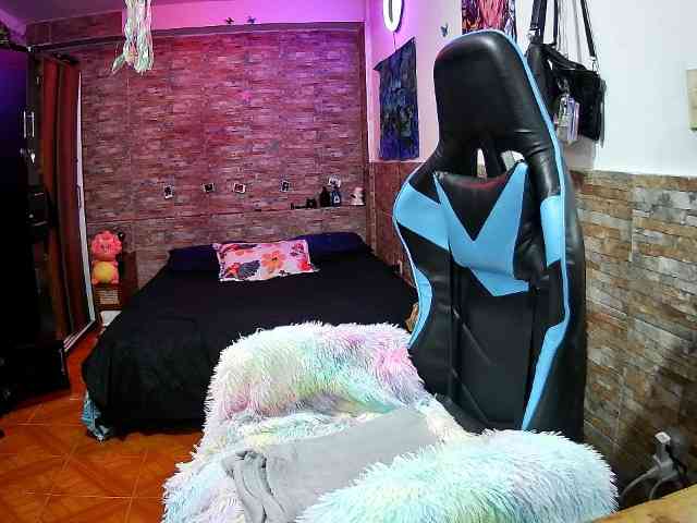 AngelaQueen Live Webcam on BongaCams